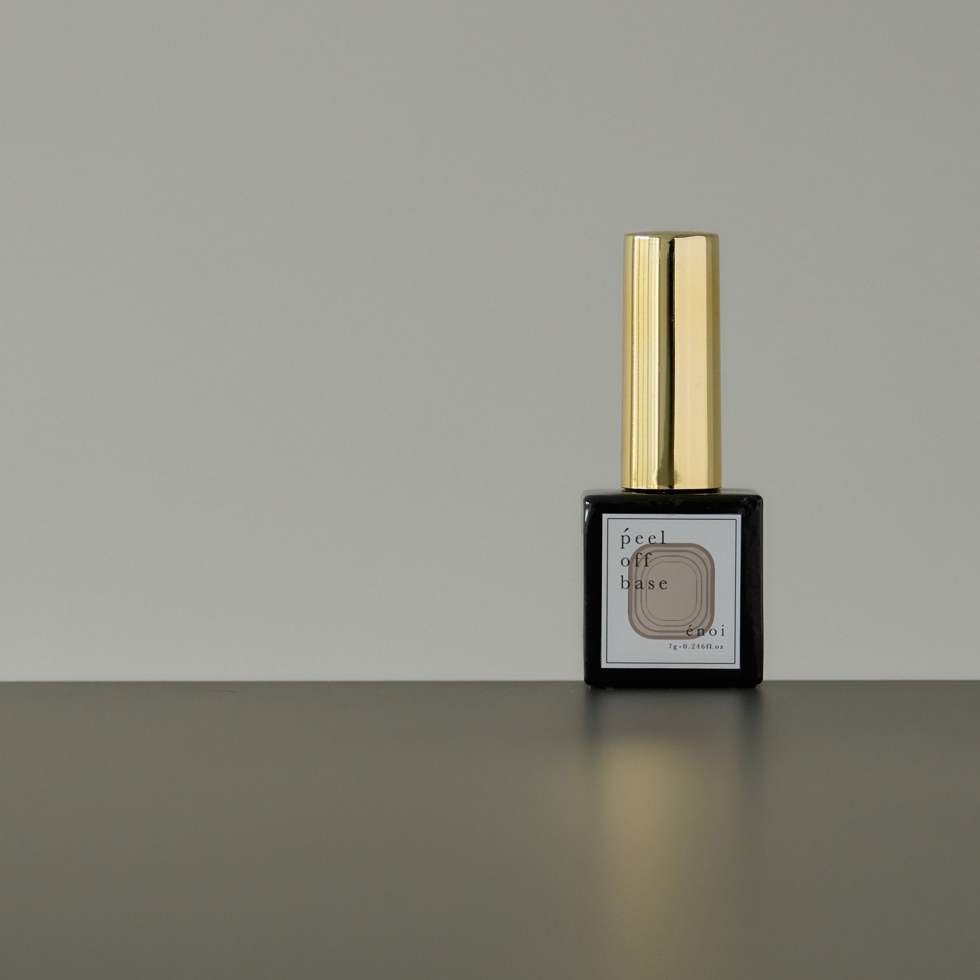 Peel off base – énoi