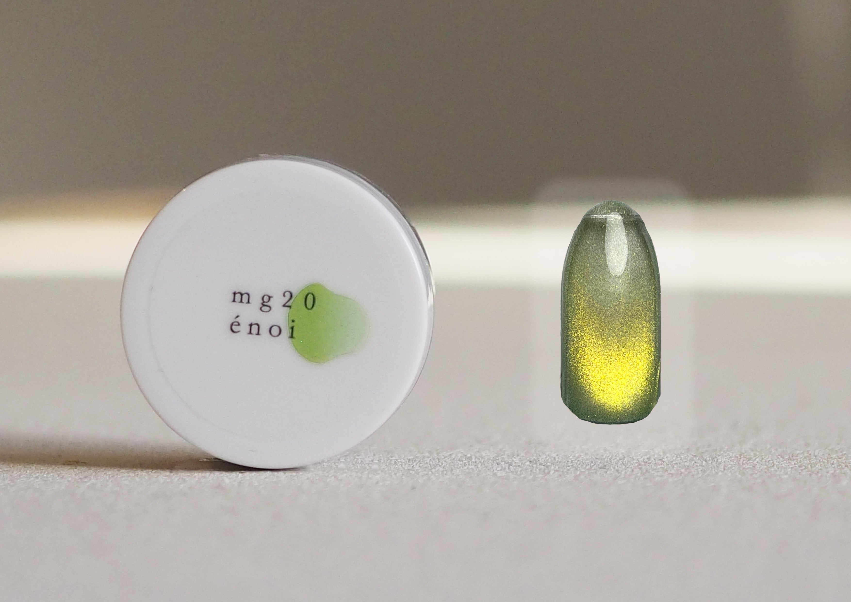 enoi PLUMPER magnet mg37〜46 Lip 10色 - ジェルネイル・ネイルシール